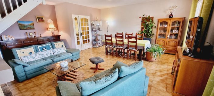 Image No.5-4 Bed House for sale