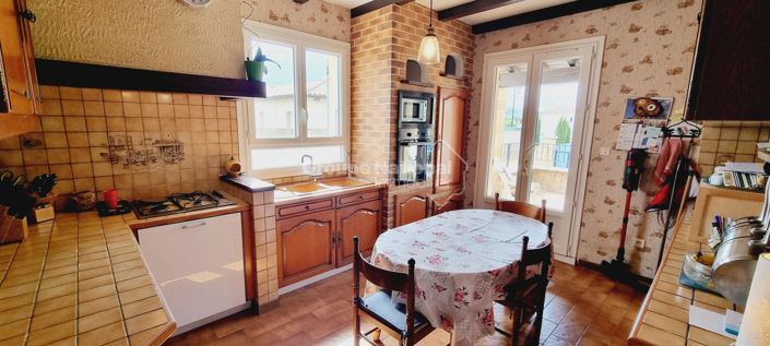 Image No.9-4 Bed House for sale