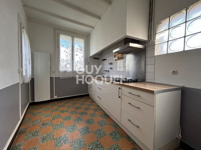 Image No.2-4 Bed House for sale