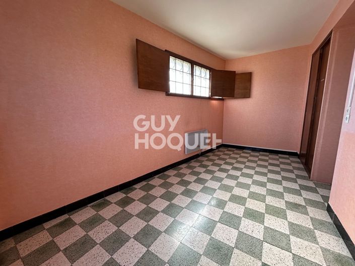 Image No.8-4 Bed House for sale