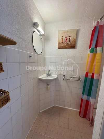 Image No.6-1 Bed House for sale