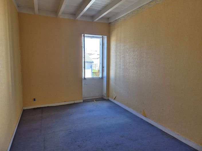 Image No.7-2 Bed House for sale