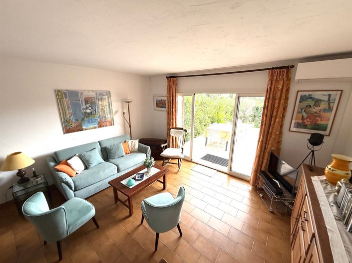 Image No.2-2 Bed House for sale