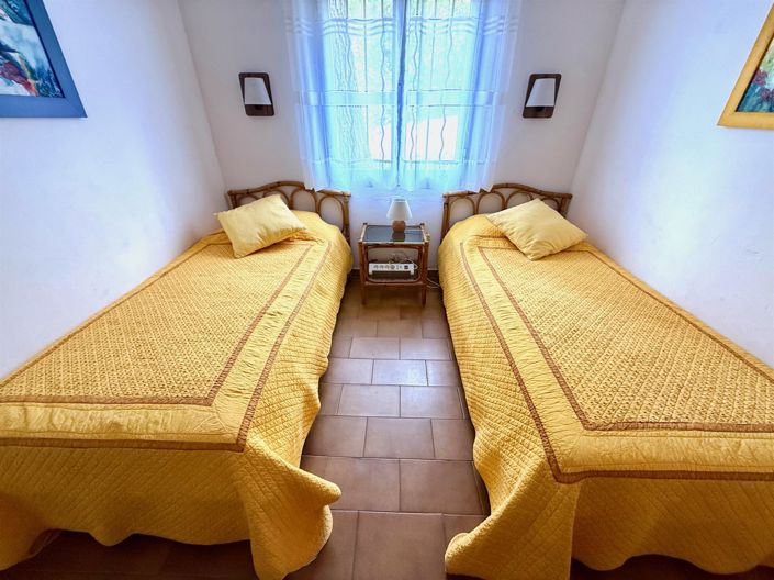 Image No.7-2 Bed House for sale