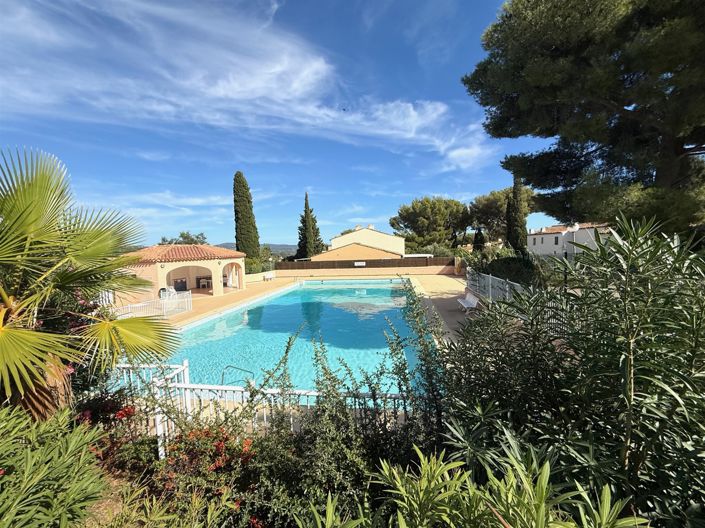 Image No.9-2 Bed House for sale