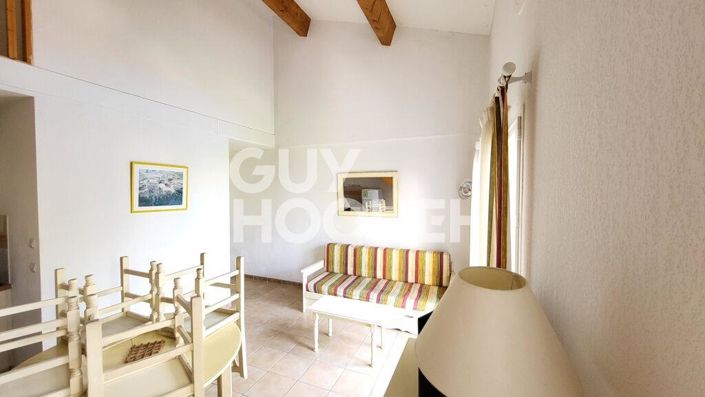 Image No.5-2 Bed House for sale