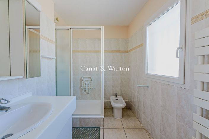 Image No.8-Appartement de 3 chambres à vendre à Saint-Raphael