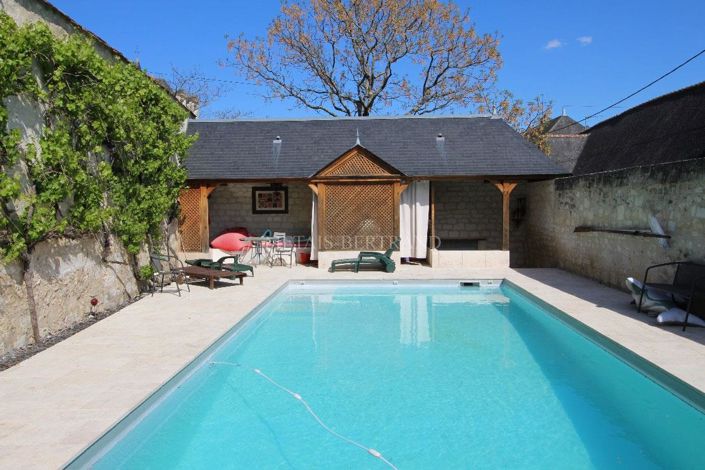 Image No.3-Propriété de 5 chambres à vendre à Chinon