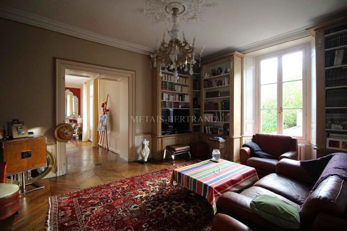 Image No.6-Propriété de 5 chambres à vendre à Chinon