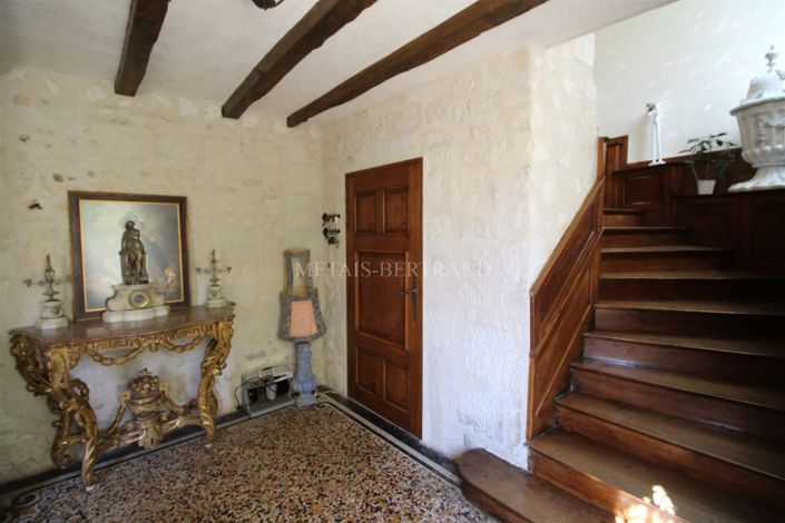 Image No.6-5 Bed Property for sale