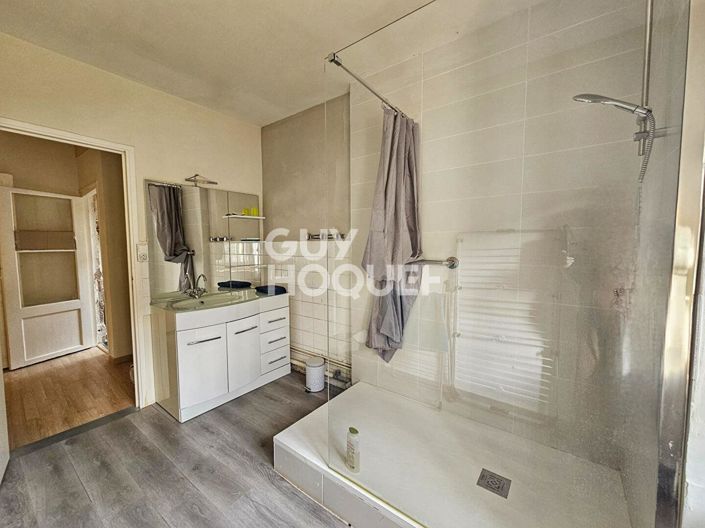 Image No.10-5 Bed House for sale