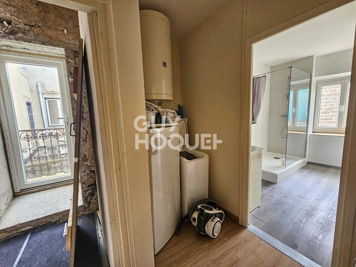 Image No.9-5 Bed House for sale