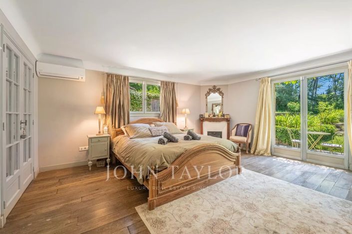 Image No.12-5 Bed House for sale