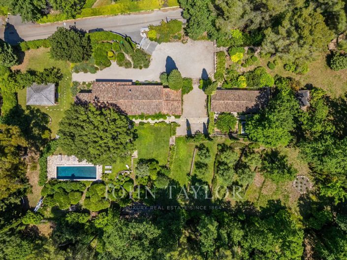 Image No.25-5 Bed House for sale