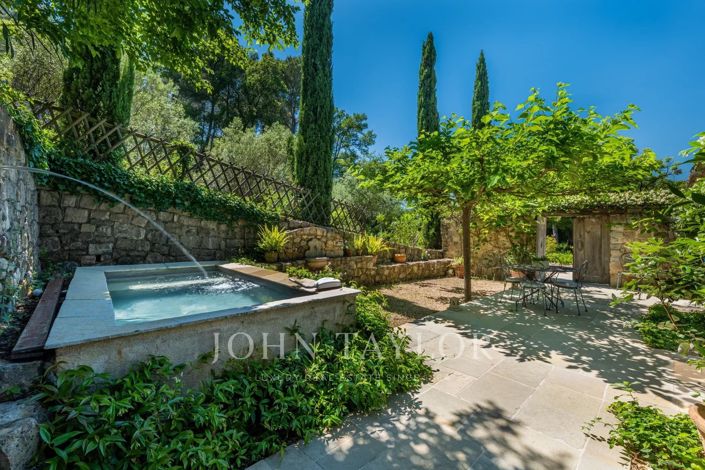 Image No.4-5 Bed House for sale