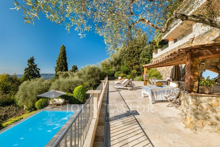 Image No.10-3 Bed House for sale