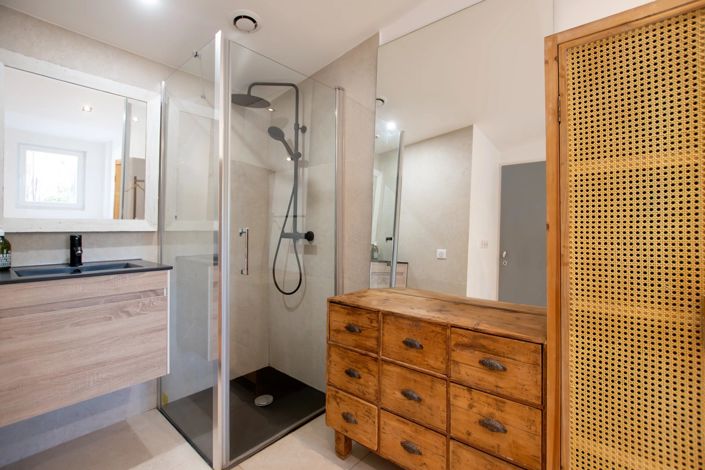 Image No.10-2 Bed House for sale