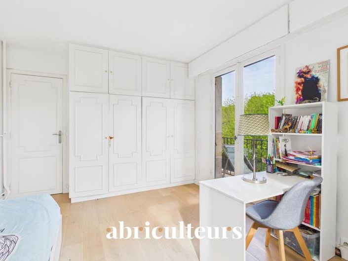 Image No.13-3 Bed Apartment for sale