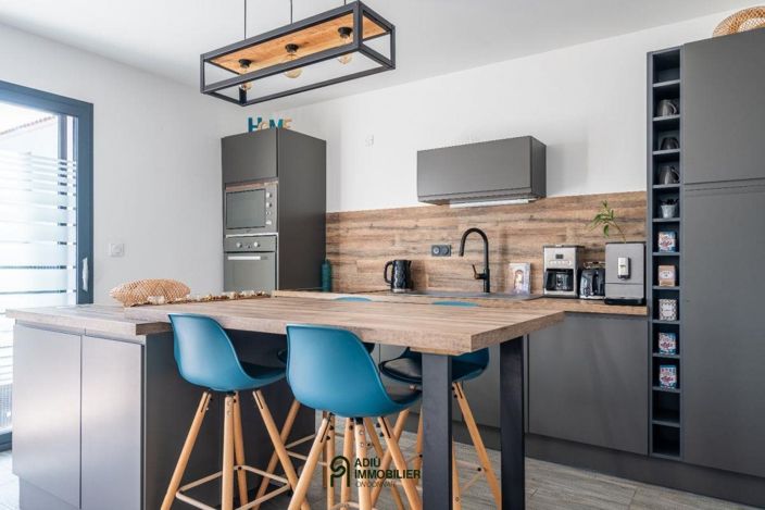 Image No.5-3 Bed House for sale