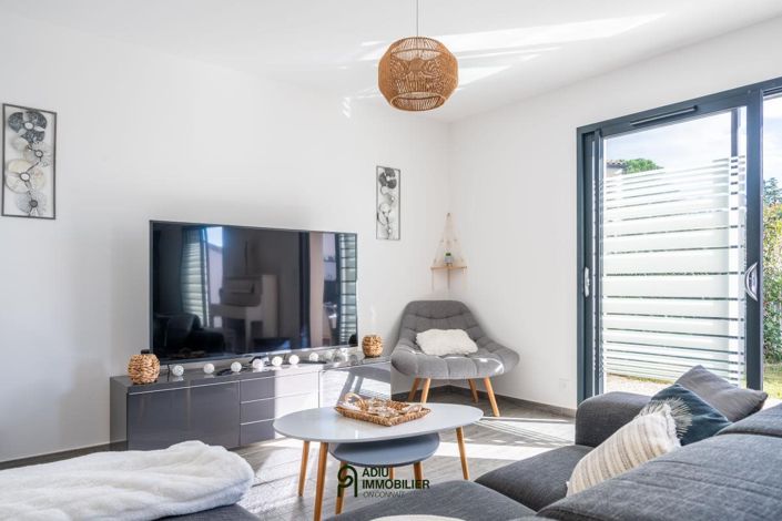 Image No.7-3 Bed House for sale