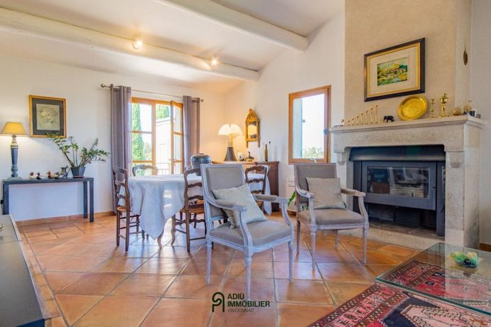 Image No.7-5 Bed House for sale