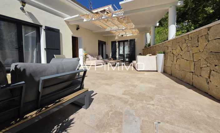 Image No.7-5 Bed House for sale