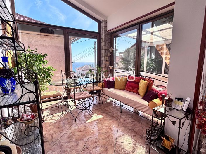 Image No.5-4 Bed House for sale