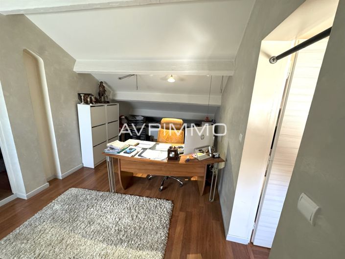 Image No.6-3 Bed Apartment for sale