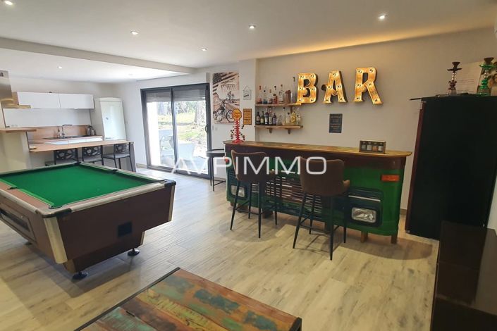 Image No.10-5 Bed House for sale