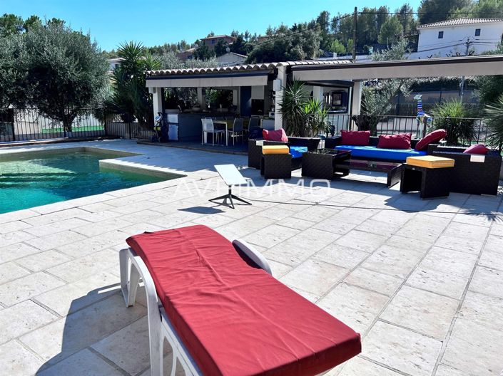 Image No.7-5 Bed House for sale