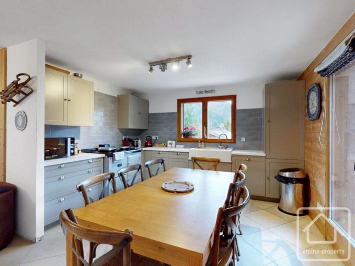 Image No.3-4 Bed Property for sale