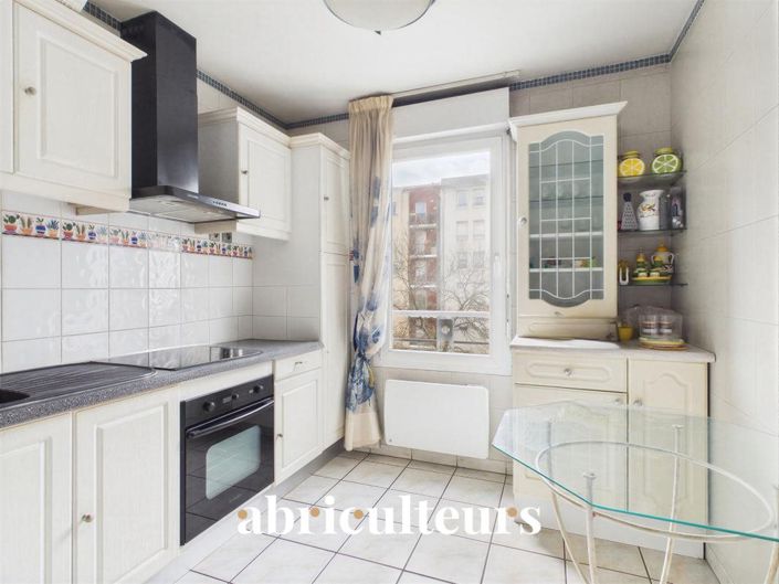 Image No.3-Appartement de 1 chambre à vendre à Bron