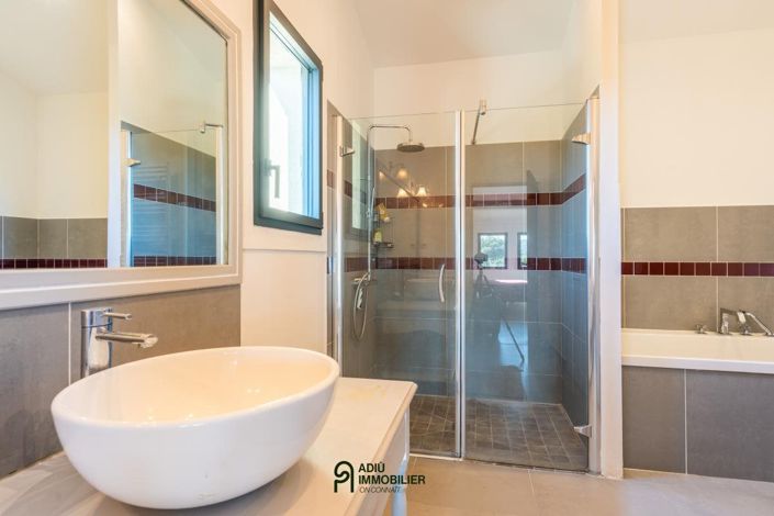 Image No.12-6 Bed House for sale