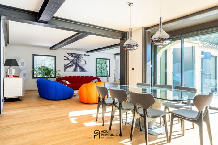 Image No.6-6 Bed House for sale