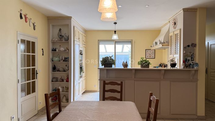 Image No.4-4 Bed House for sale