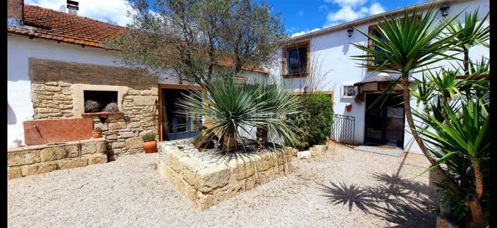 Image No.21-15 Bed House for sale