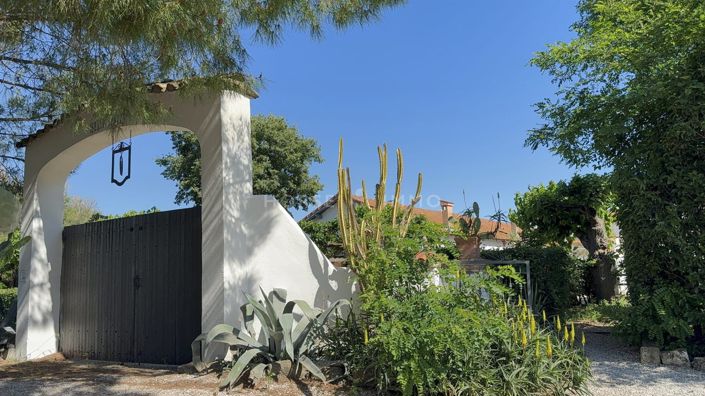 Image No.3-15 Bed House for sale