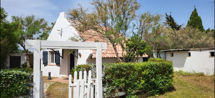 Image No.9-15 Bed House for sale