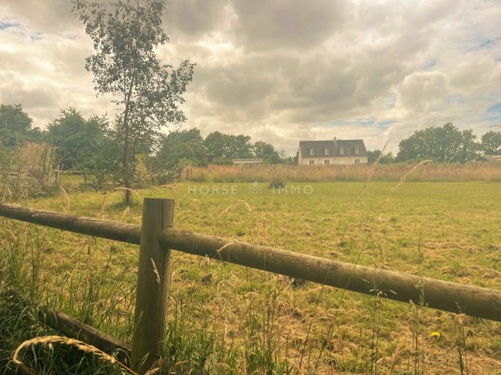 Image No.5-Maison de 9 chambres à vendre à Neuvy-le-Roi