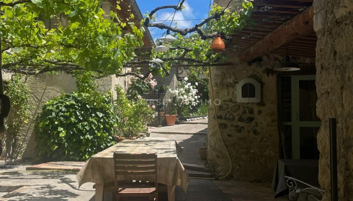 Image No.14-9 Bed Property for sale