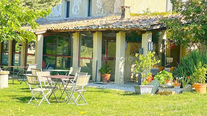 Image No.4-9 Bed Property for sale