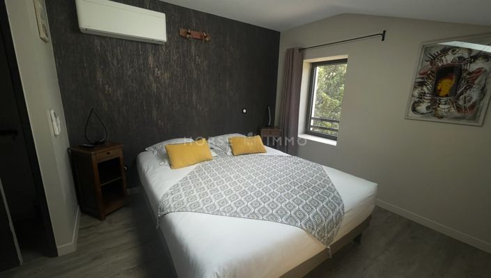 Image No.7-9 Bed Property for sale