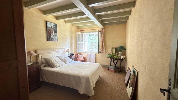 Image No.5-5 Bed House for sale