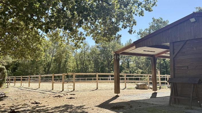 Image No.11-3 Bed House for sale