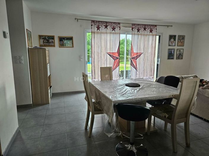 Image No.17-4 Bed House for sale