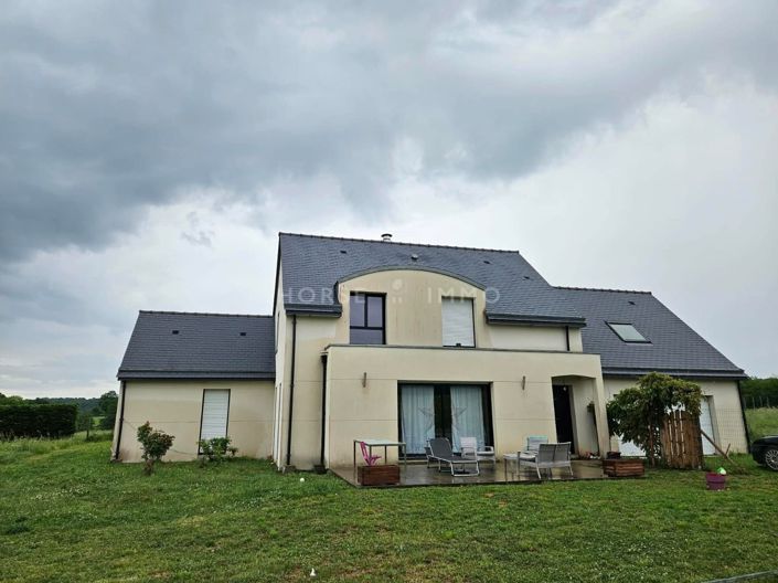 Image No.18-4 Bed House for sale