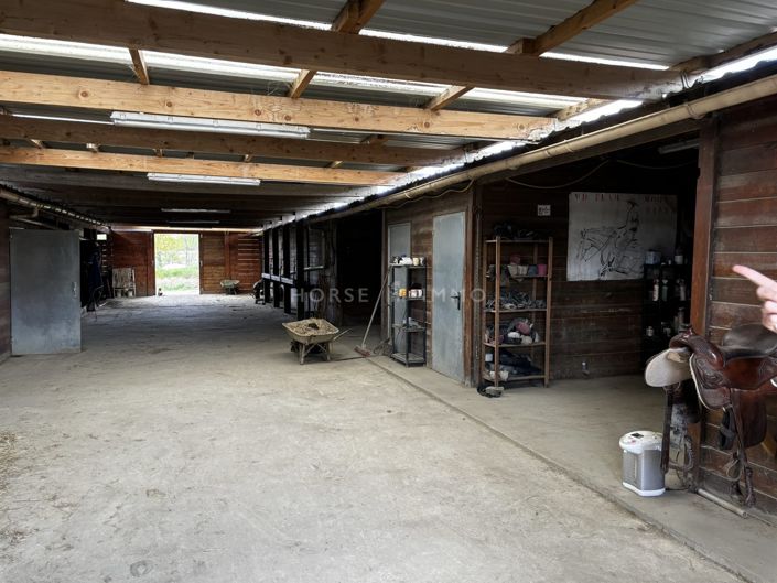 Image No.8-4 Bed House for sale