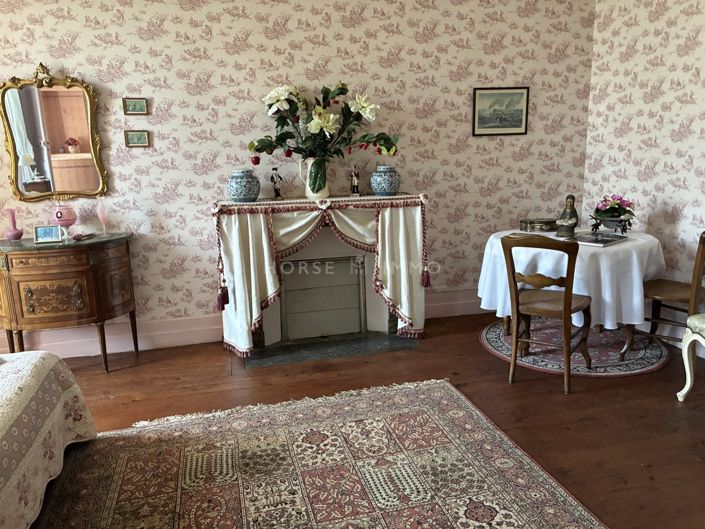 Image No.15-6 Bed Property for sale