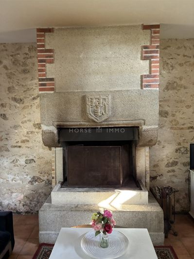 Image No.23-6 Bed Property for sale