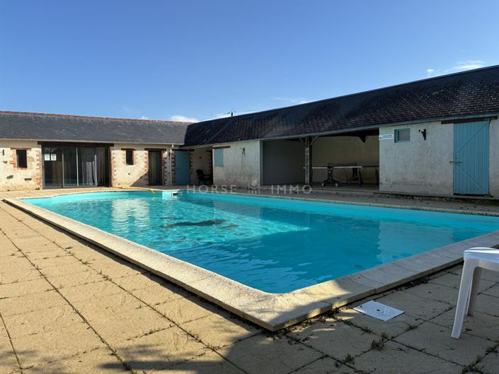 Image No.24-6 Bed Property for sale